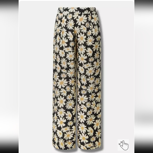 NWOT Floral Pull-On Wide Leg Pant - Picture 5 of 8